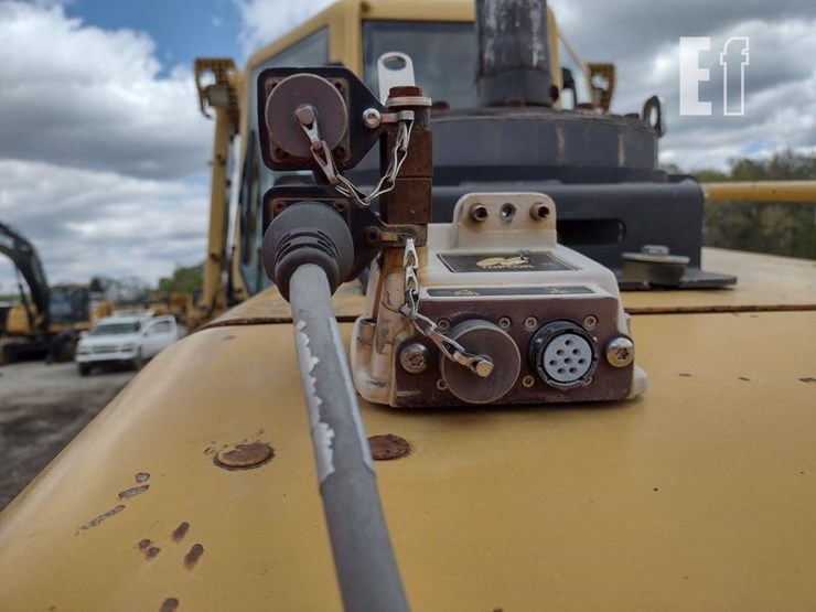 2006-caterpillar-d6n-xl-image-26