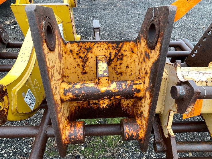 #5047-•-ripper-tooth-attachment-image-2