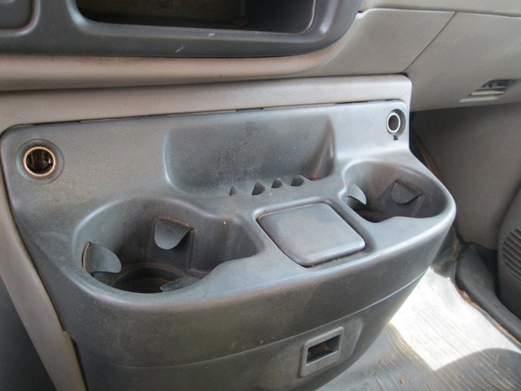 2000-gmc-3500-image-31