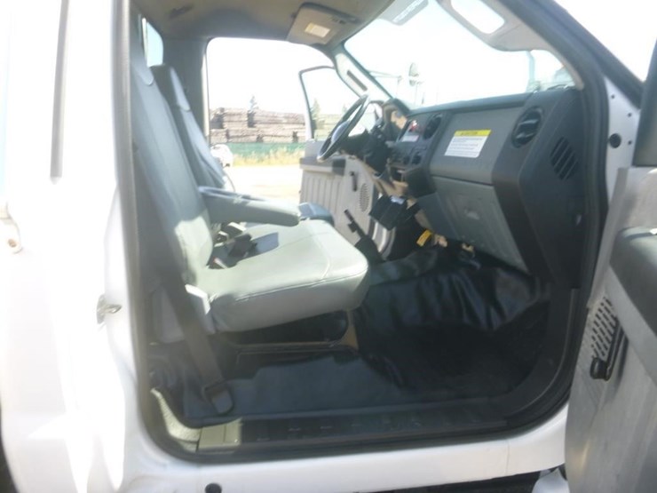 2012-ford-f650-image-14
