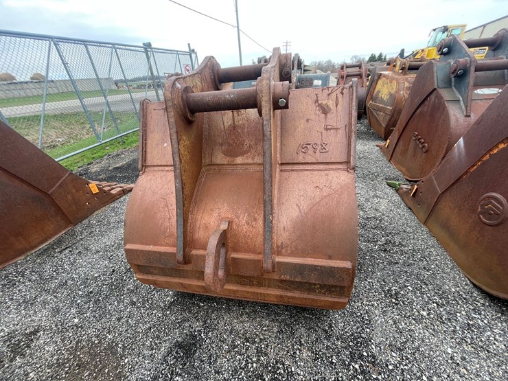 #5004-•-excavator-bucket-image-4