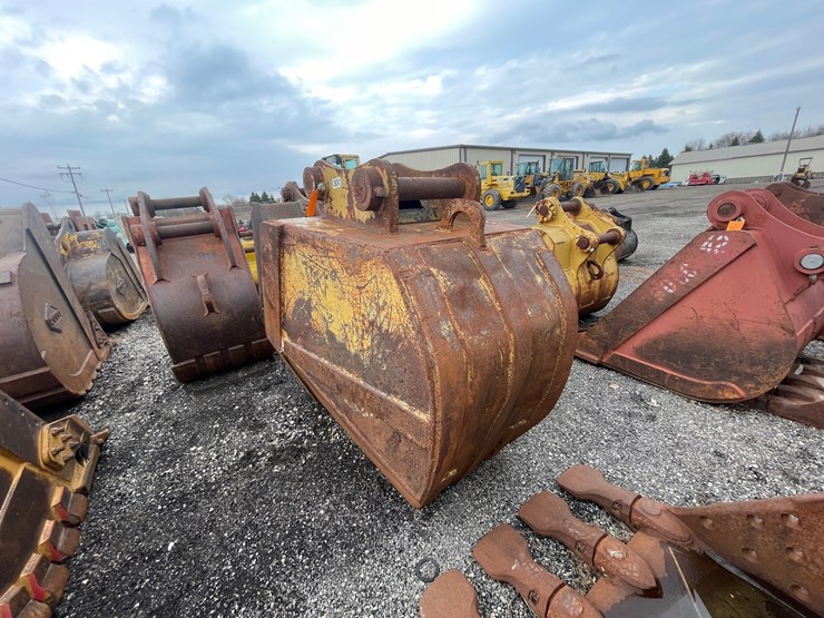 #5012-•-excavator-bucket-image-3