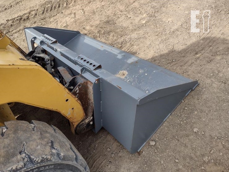 2011-caterpillar-256c-image-17