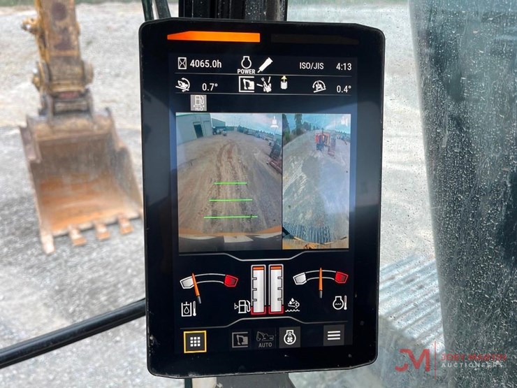 2019-caterpillar-320-image-11