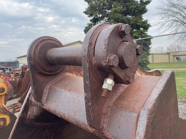 #5002-•-excavator-bucket-image-13