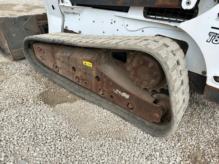2017-bobcat-t870-image-17