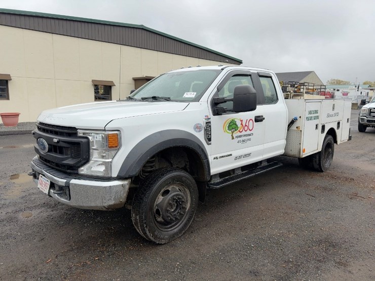 2021-ford-f550-xl-image-1