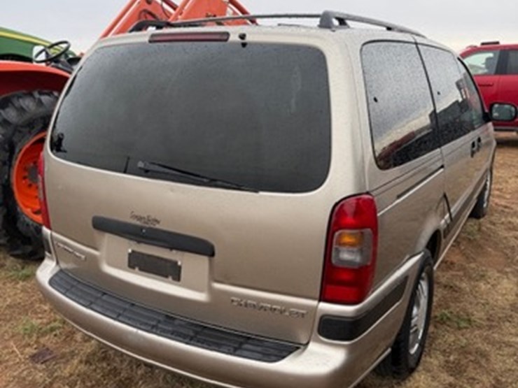 1999-chevrolet-venture-image-3