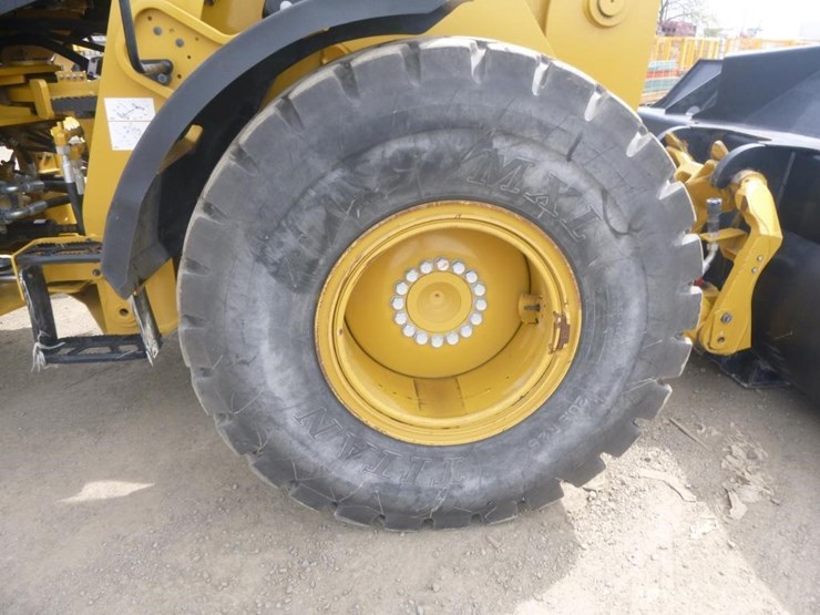 2022-caterpillar-930m-image-41