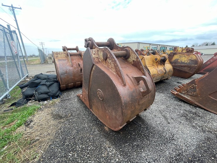 #5002-•-excavator-bucket-image-5