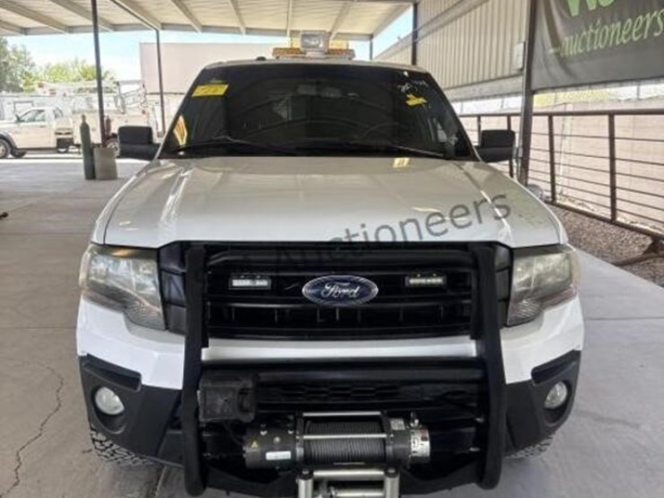 2017-ford-expedition-image-3
