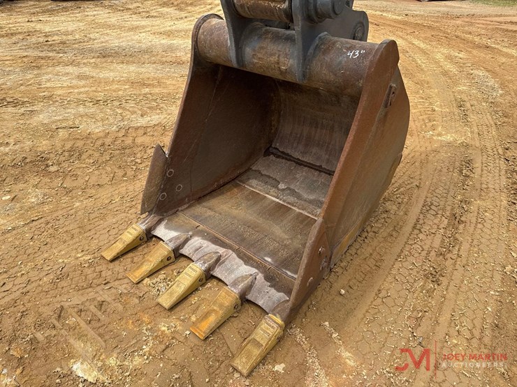 2021-deere-200g-image-8