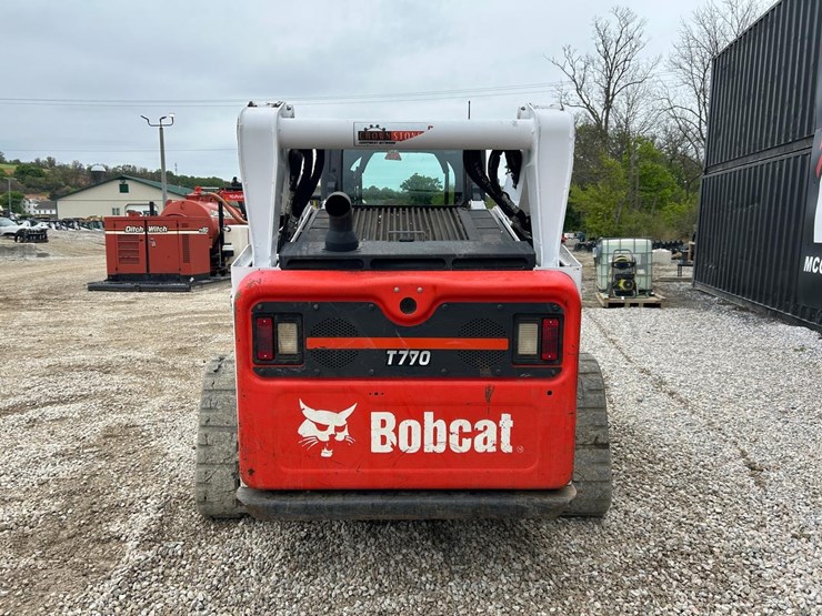 2021-bobcat-t770-image-3