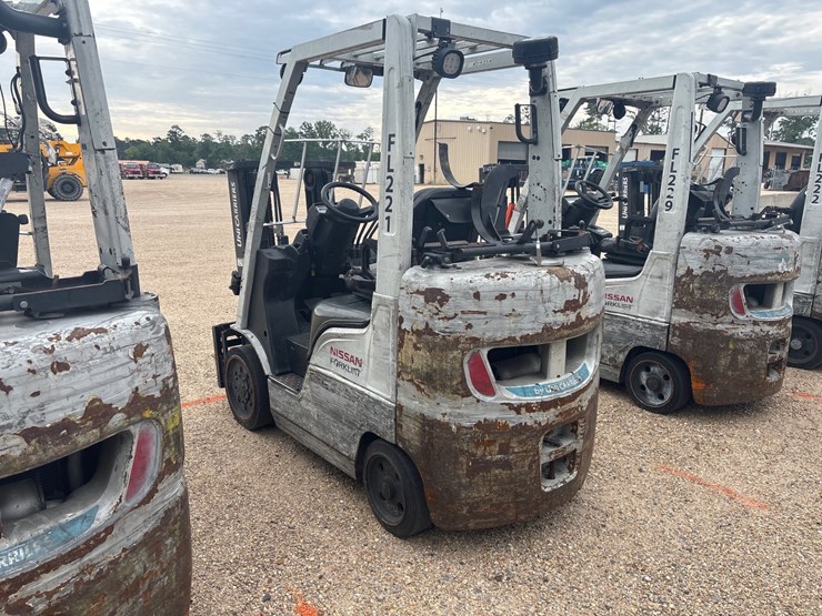 #16265-•-2015-nissan-cf50lp-forklift-image-4