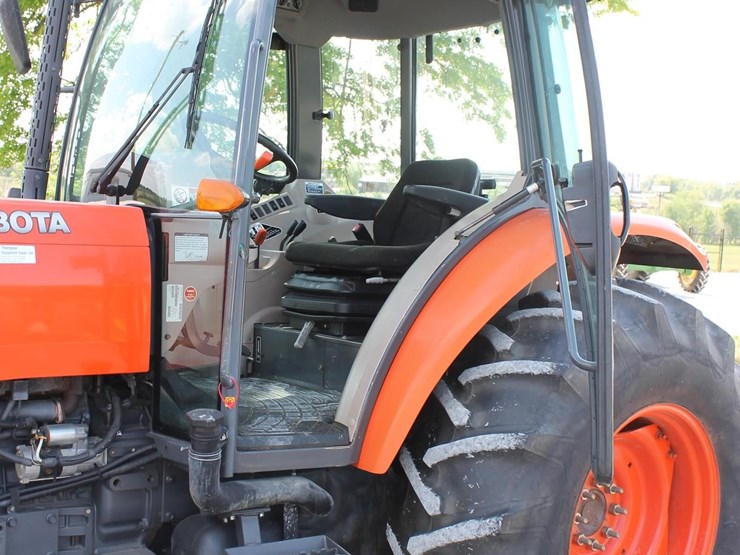 2012-kubota-m8540-image-17