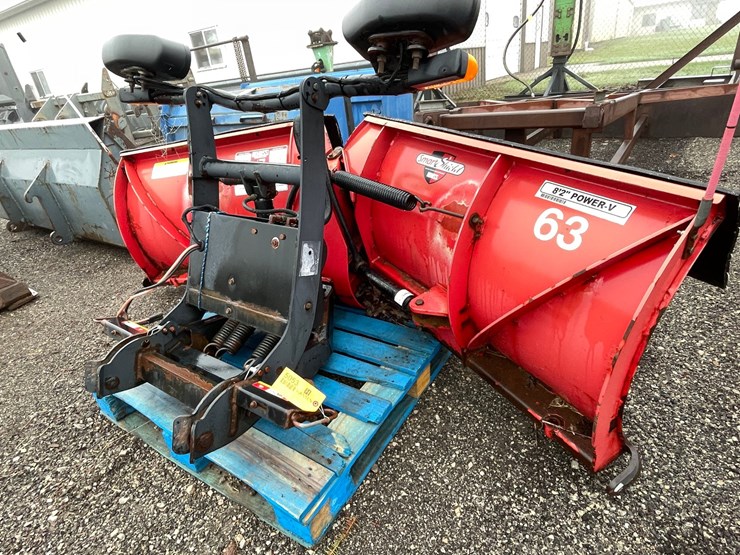 #5053-•-boss-v-snow-plow-with-mounting-brackets-image-18