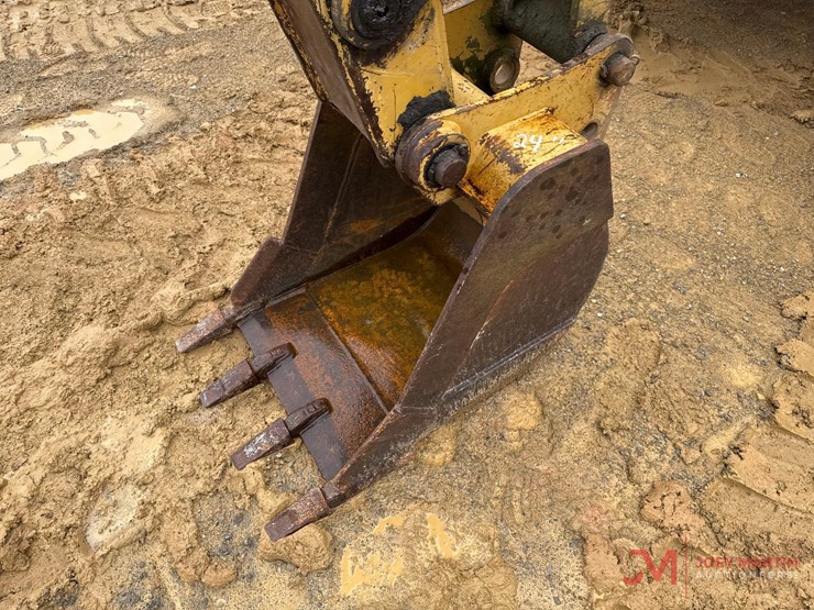2001-caterpillar-416c-image-10
