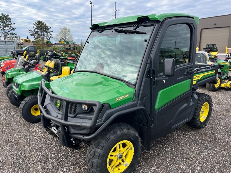 john-deere-gator-image-3