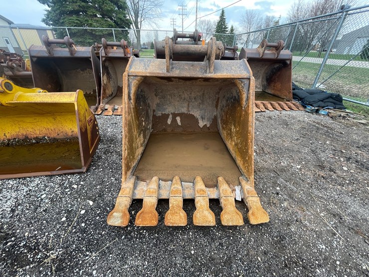 #5008-•-excavator-bucket-image-8