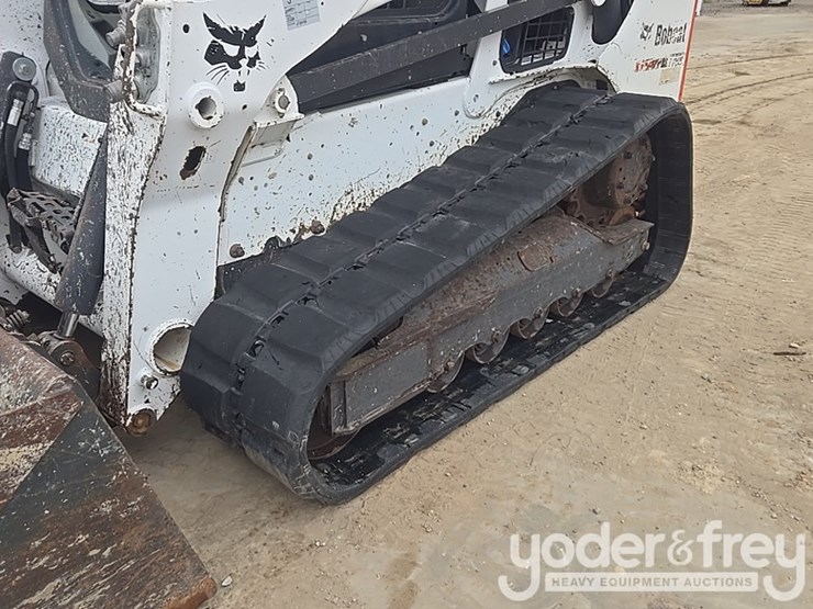 2016-bobcat-t750-image-10