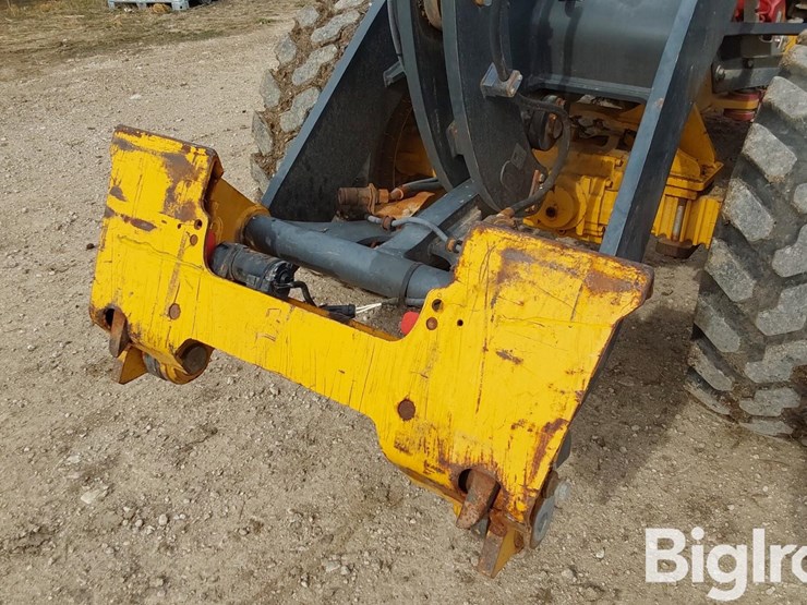 deere-204l-image-12