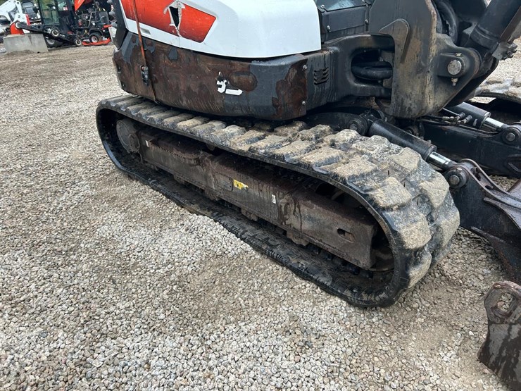2018-bobcat-e85-image-11