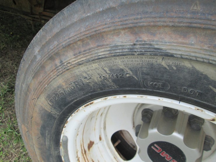 2006-gmc-3500-image-6
