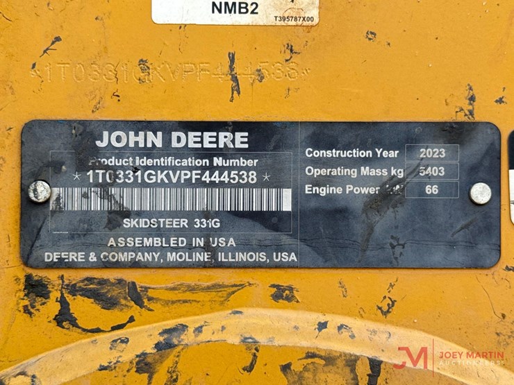 deere-331g-image-17