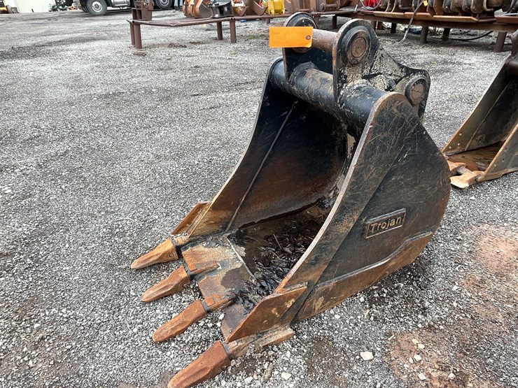 caterpillar-304.5-image-2