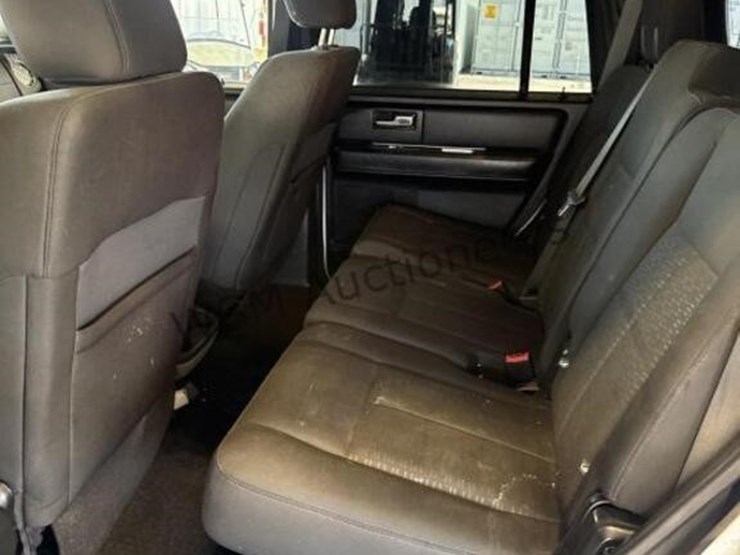 2017-ford-expedition-image-25