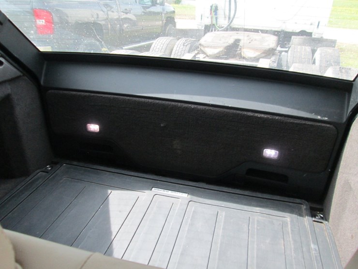 2015-land-rover-range-rover-image-16