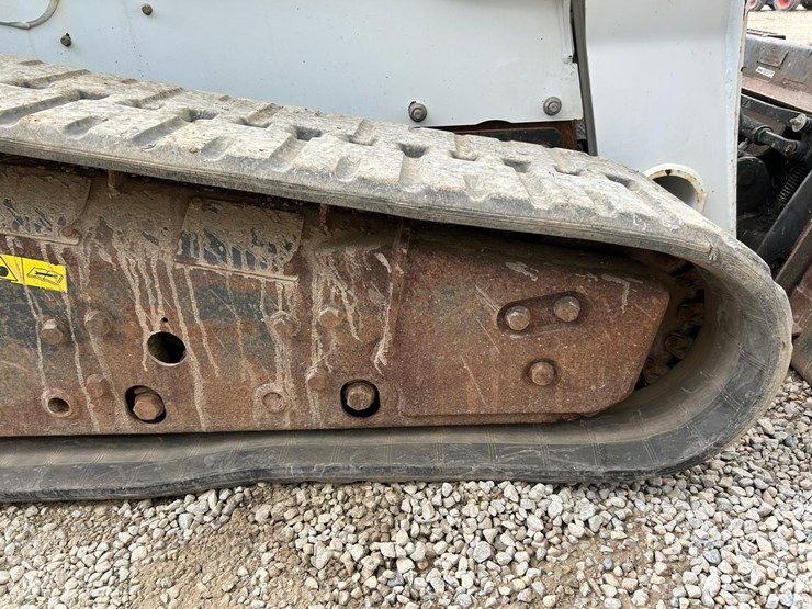 2017-bobcat-t870-image-14