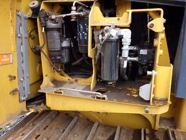 2016-deere-650k-image-29