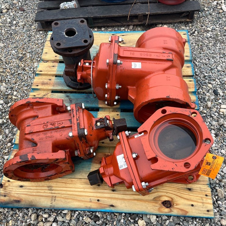 #5082 • (3) Gate Valves