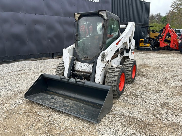 2019-bobcat-s740-image-8