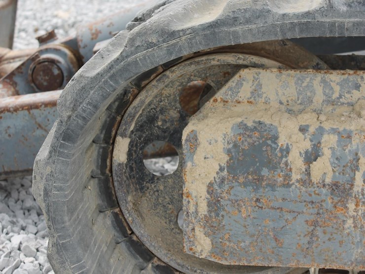 takeuchi-tb235-image-14