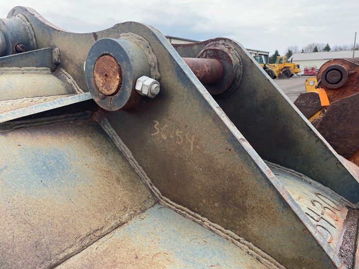 #5007-•-excavator-bucket-image-14