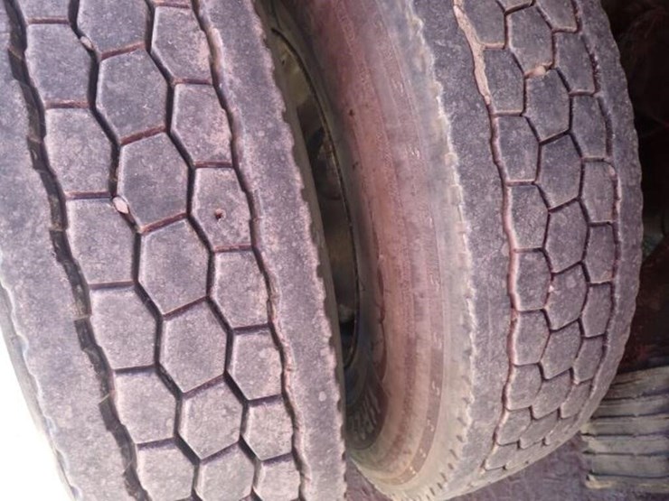 2012-caterpillar-ct660s-image-99