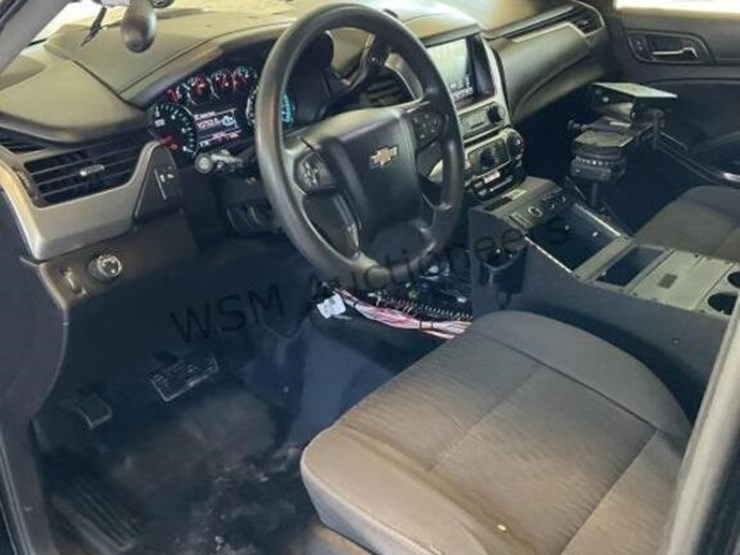 2018-chevrolet-tahoe-image-21