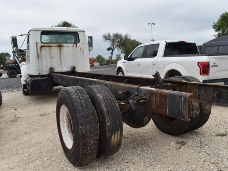 1997-case-ih-4700-image-4
