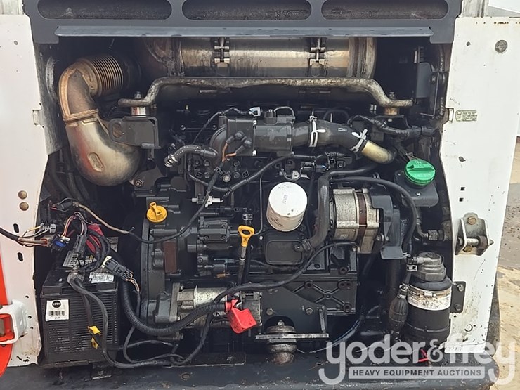 2016-bobcat-t750-image-28