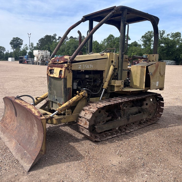 #35834 • TRAK KING DOZER/CRAWLER/PARTS OR REPAIR