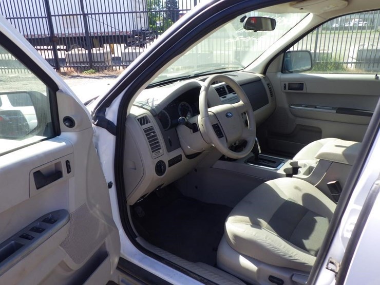 2008-ford-escape-image-6