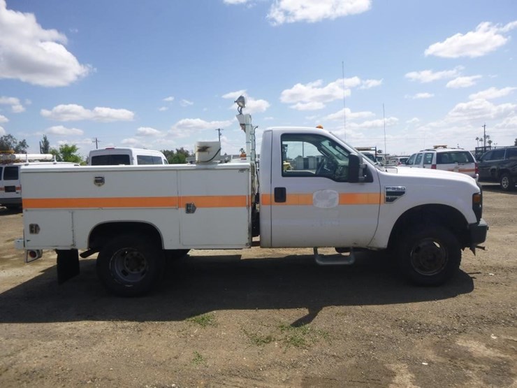 2009-ford-f350-image-15