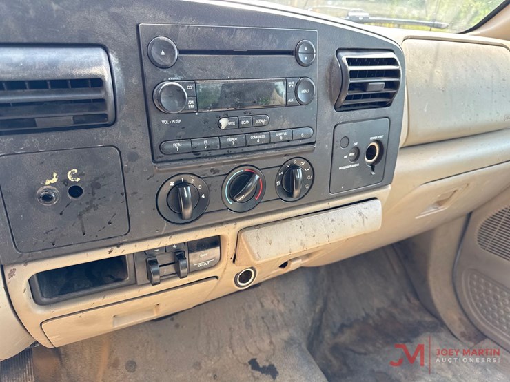 2006-ford-f250-xl-image-16