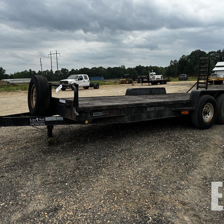 LONE WOLF BUMPER PULL TRAILER 20'