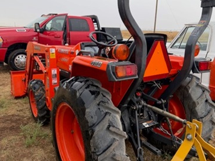kubota-l2800-image-3