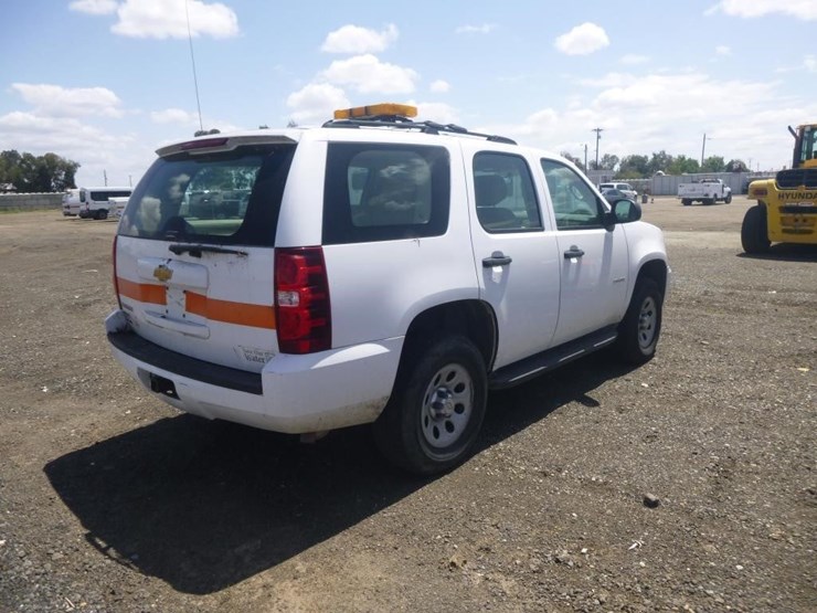 2014-chevrolet-tahoe-image-4