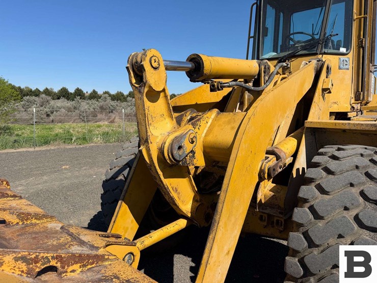 caterpillar-926e-image-10
