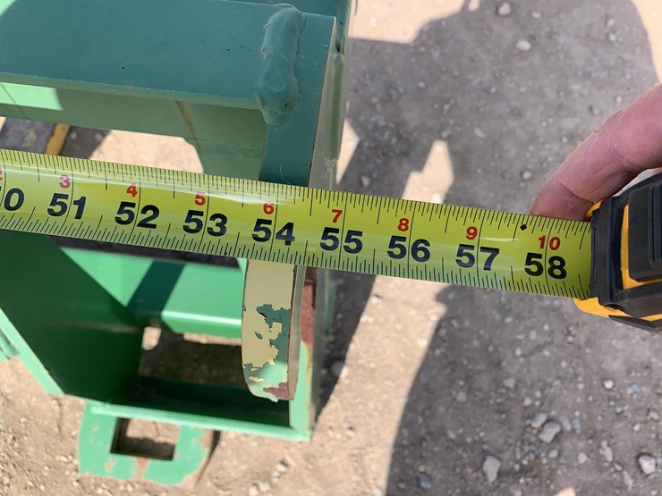 mds-john-deere-pallet-forks-image-10